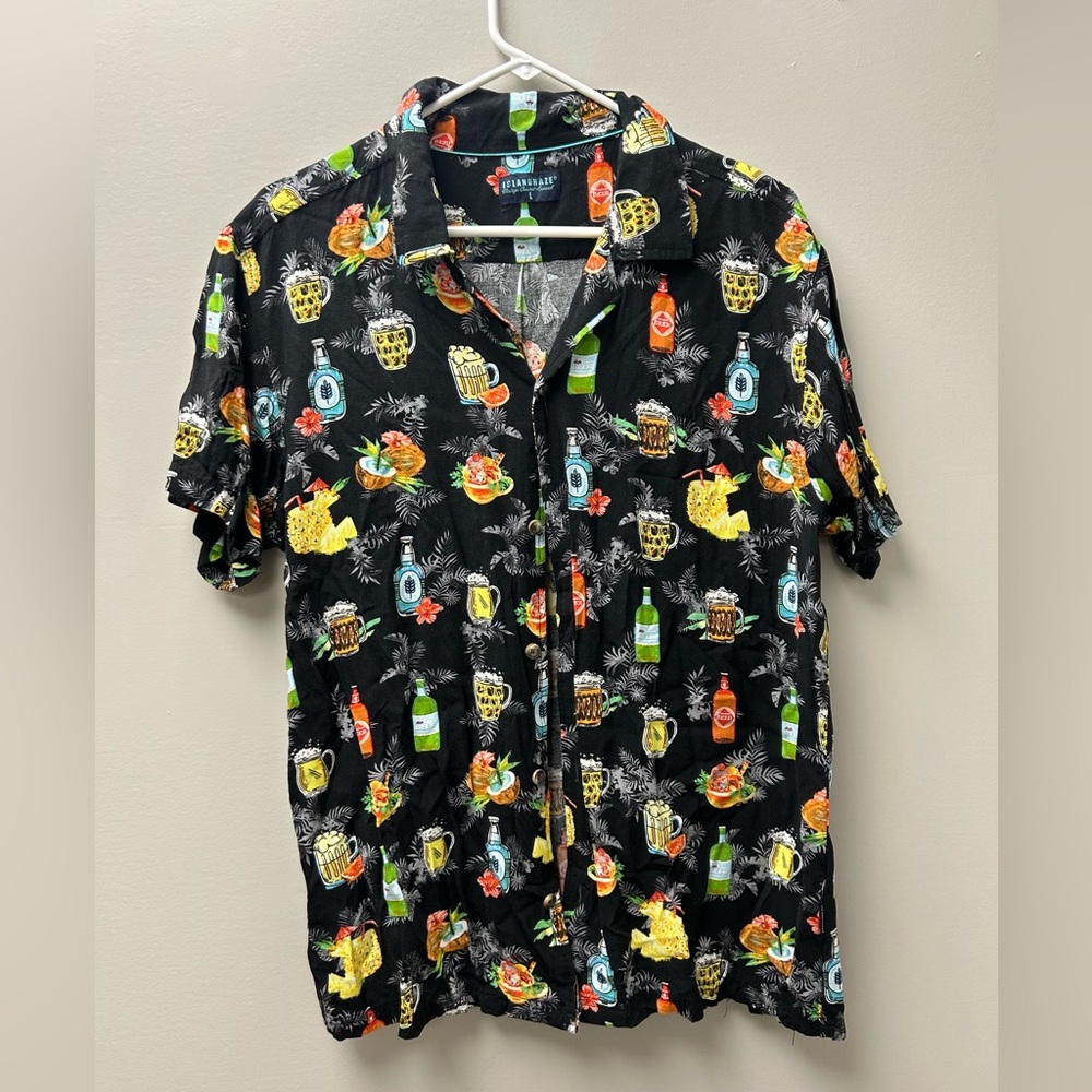 Island Haze Men’s Button Up Graphic Shirt